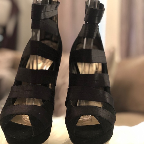 LUI CHINY Kind Lee Strappy Gladiator Heels - Picture 2 of 4